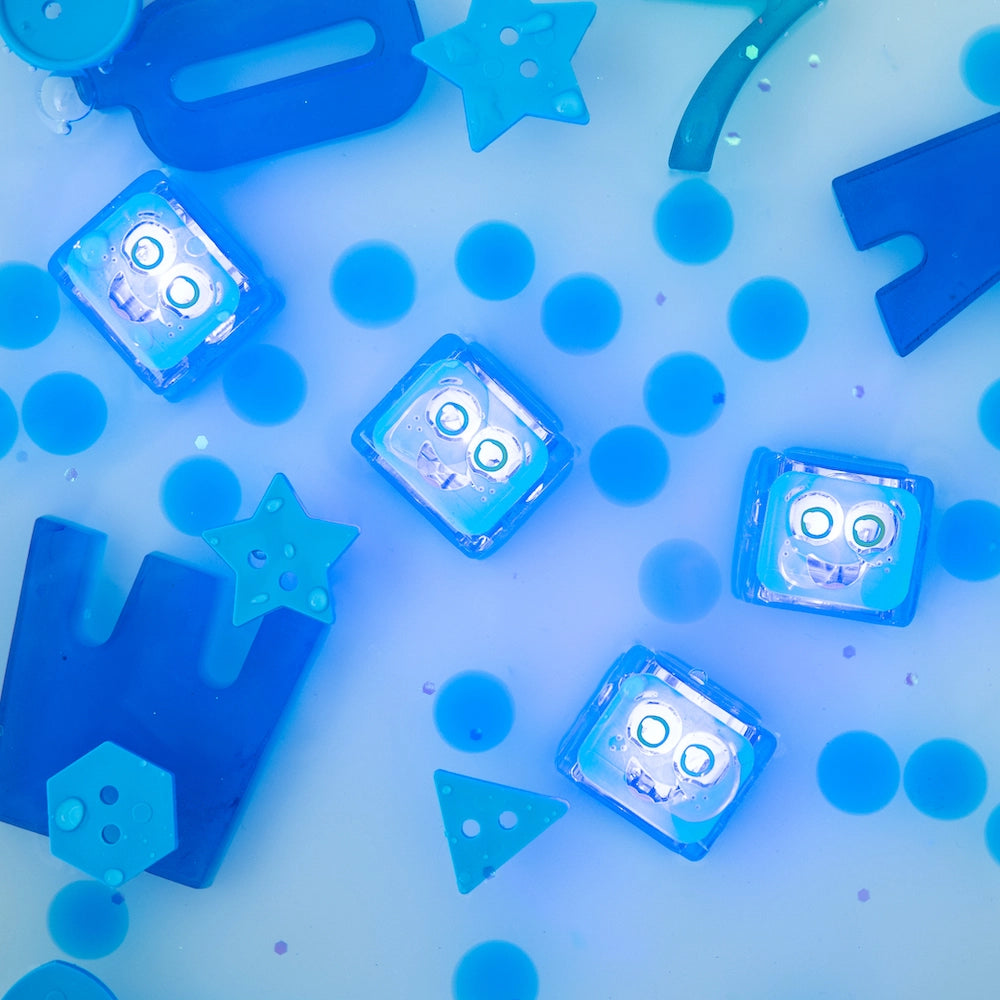 Glo Pals Light-Up Cubes | Blair (Blue)