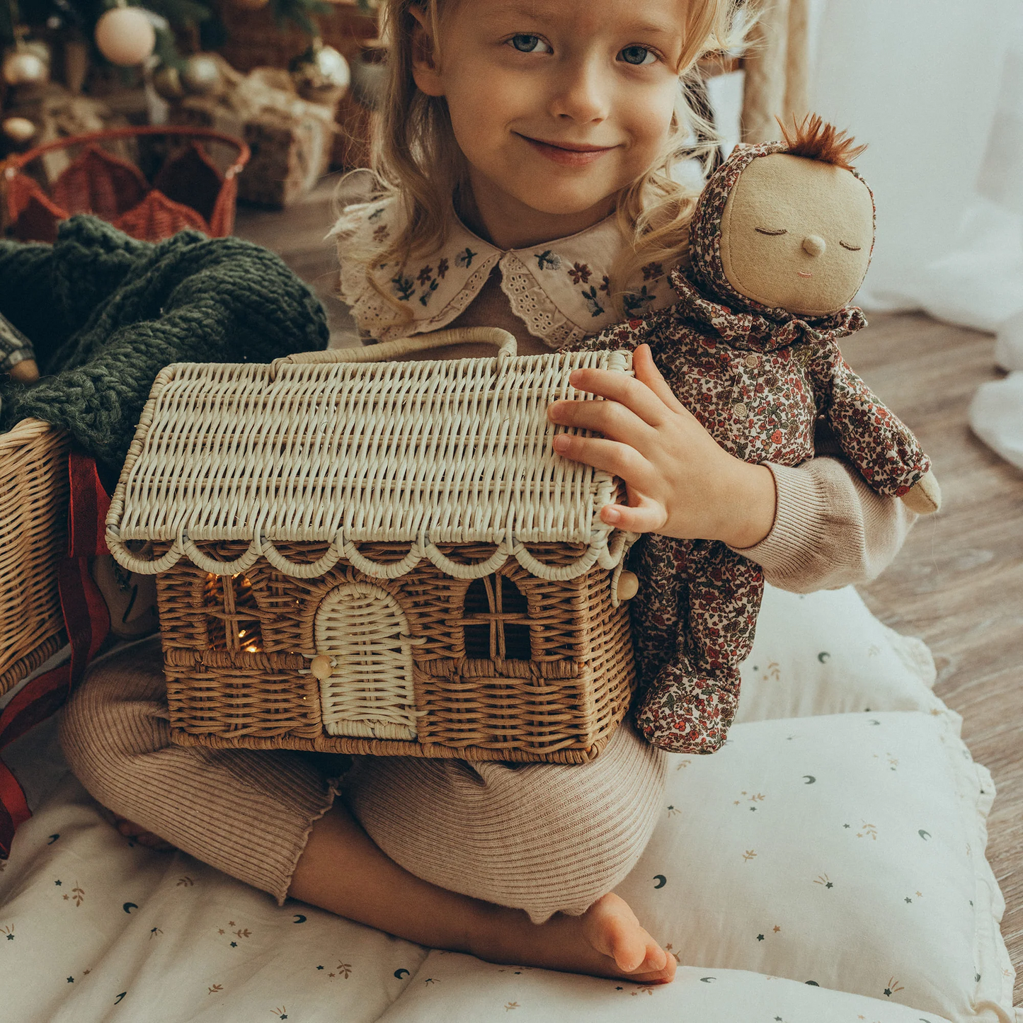 Gingerbread Casa Clutch | Natural & Straw