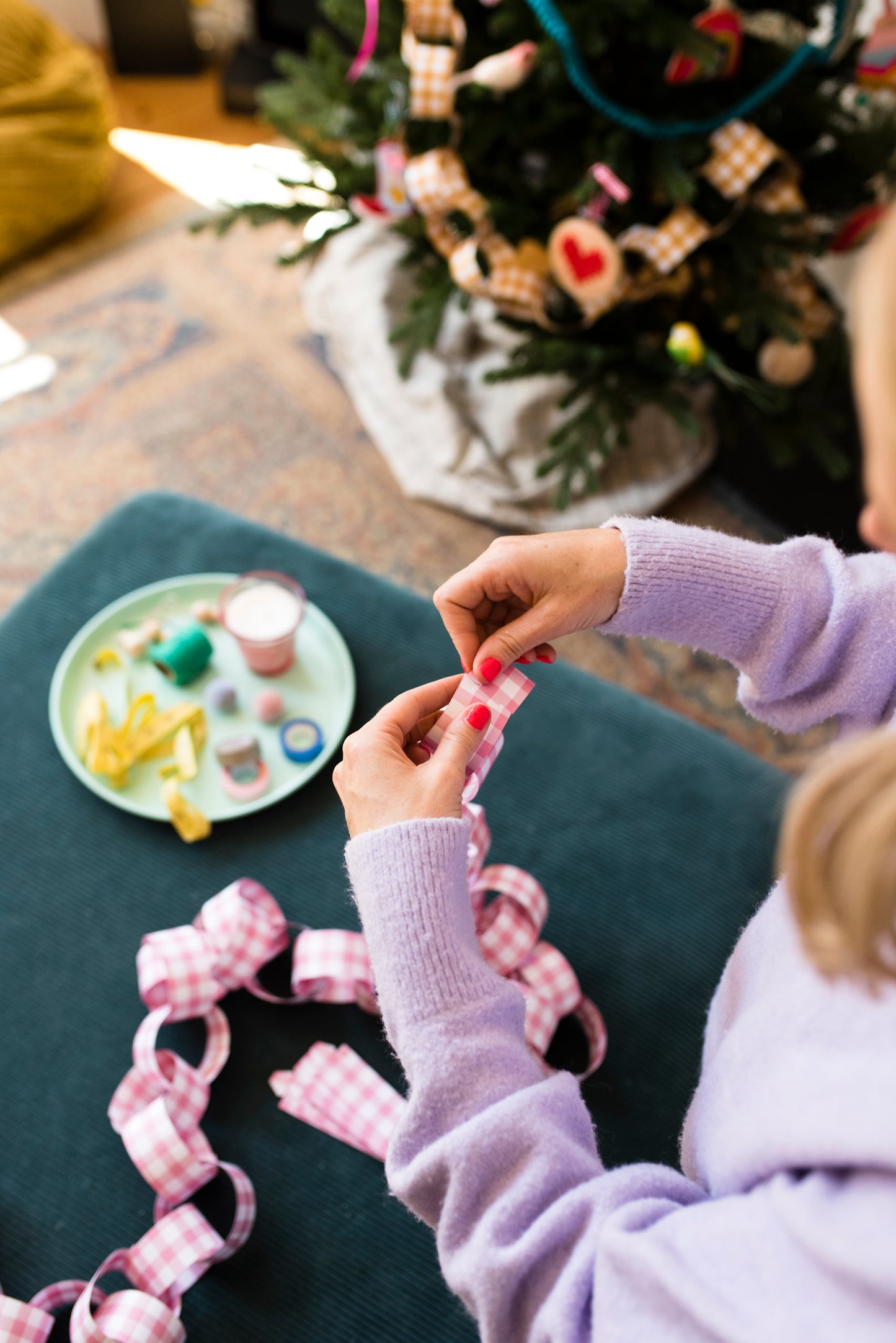 Gingham Paper Chain Craft Kit